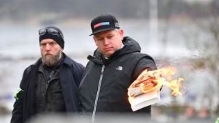 Politikus Denmark Pembakar Al-Qur'an Gagal Beraksi di Inggris, Ini Penyebabnya - JPNN.com