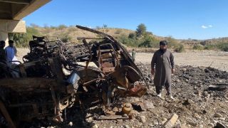 50 Nyawa Melayang dalam 2 Kecelakan Kecelakaan Tragis di Pakistan - JPNN.com