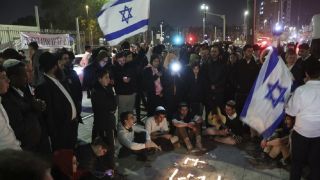 Penembakan Lagi di Yerusalem, Bocah Palestina Sergap Rombongan Yahudi, Banjir Darah - JPNN.com
