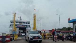 Cuaca Buruk, Pelabuhan Tanjung Api-Api Ditutup Sementara - JPNN.com