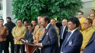 Surya Paloh ke Golkar Saat Rabu Pon, Perintah Presiden Jokowi? - JPNN.com