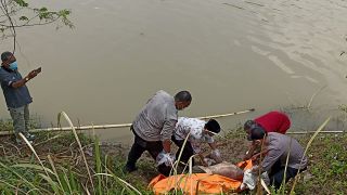Mayat Tanpa Identitas Mengapung di Sungai Ciujung, Ada yang Kenal? - JPNN.com