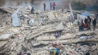 Gempa Turki, Anak Wakil Wali Kota Cilegon Menunggu Tim Evakuasi - JPNN.com Banten