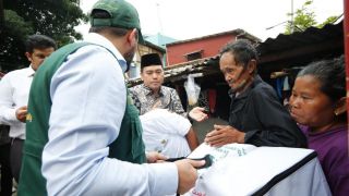 BAZNAS Salurkan 6.687 Paket Pangan Ramadan ke 4 Provinsi - JPNN.com
