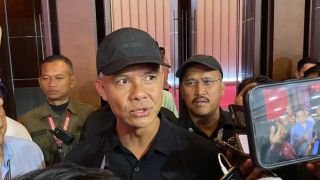 Ganjar Bantah Mahfud MD Tak Setuju Hak Angket Pemilu 2024: Saya Kira Anda Salah - JPNN.com Sumut