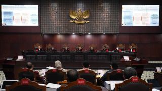 Buktikan Dalil Kecurangan Prabowo-Gibran, Tim Hukum AMIN Yakin MK Ambil Keputusan Serius - JPNN.com