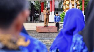 HKN 2024, Pj Gubernur Sulsel Serahkan 2.341 SK PPPK - JPNN.com