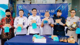 Bea Cukai dan BNNP Banten Musnahkan 21 Kg Sabu-Sabu Hasil Penindakan pada Awal Maret - JPNN.com
