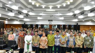 Plt Sekjen MPR Berharap Silaturahmi Antarpegawai dan Para Purnabakti jadi Tradisi - JPNN.com