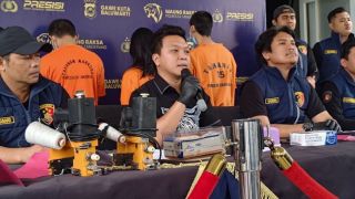 4 Pelaku Penipuan Bermodus Jasa Pengiriman Barang di Tangerang Ditangkap, Tuh Lihat - JPNN.com