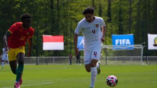 Timnas U-23 Indonesia vs Guinea; Garuda Muda Kalah, Shin Tae Yong Kartu Merah - JPNN.com