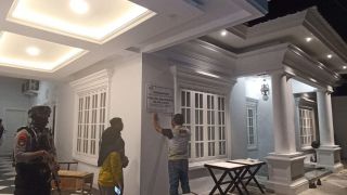 KPK Menyita Rumah di Parepare yang Diduga Hasil Pencucian Uang SYL - JPNN.com