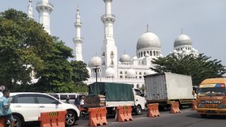 Kunjungan ke Masjid Sheikh Zayed Solo Meningkat, Kegiatan Full - JPNN.com