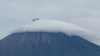Gunung Semeru Erupsi Lagi dengan Letusan Setinggi 700 Meter - JPNN.com