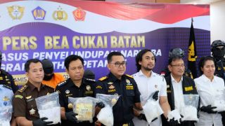 Bea Cukai Batam Gagalkan Penyelundupan 10,95 Kg Sabu-Sabu, Begini Modus Pelaku - JPNN.com