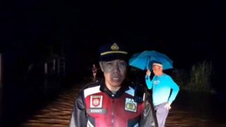 Jalur Padang-Painan Putus Total Akibat Banjir - JPNN.com