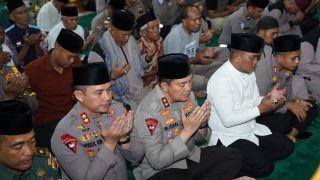 Irjen Iqbal Hadir dalam 'Doa Warga Pelalawan' saat Safari Ramadan - JPNN.com