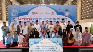 Le Minerale Berangkatkan Umroh Gratis Para Marbot di Masjid Istiqlal - JPNN.com