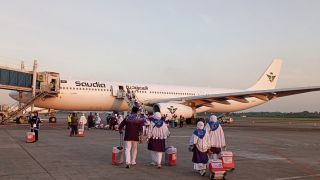 363 Calon Haji dari OKU Timur Terbang ke Tanah Suci - JPNN.com