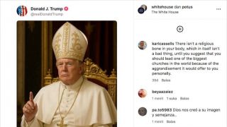 Berulah di Medsos, Donald Trump Pamer Fotonya Berpose ala Paus Vatikan - JPNN.com