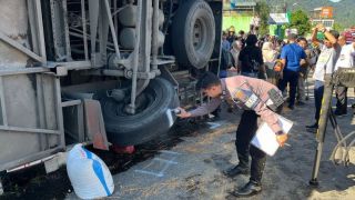 Kapolda Sumbar Perintahkan Usut Tuntas Kecelakaan Maut Bus ALS di Padang Panjang - JPNN.com