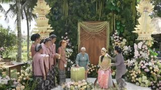 Jalani Prosesi Siraman, Luna Maya Gunakan Tujuh Sumber Mata Air - JPNN.com