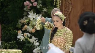 3 Berita Artis Terheboh: Siraman di Bali, Luna dan Maxime Pakai Tujuh Sumber Mata Air - JPNN.com