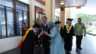 Menteri Rini Mengenang Masa Kuliah, jadi CPNS 1990, Kisah Hidup Tidak Selalu Mulus - JPNN.com