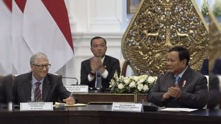 Presiden Prabowo Bakal Menganugerahkan Bintang Kehormatan Kepada Bill Gates - JPNN.com