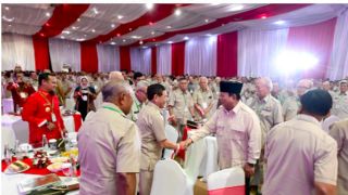 Panglima TNI Dampingi Presiden Saat Acara Halalbihalal Bersama Purnawirawan TNI AD - JPNN.com