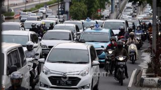 1 Bulan Pemutihan Denda Pajak, Ribuan Kendaraan Bebas Tunggakan - JPNN.com Jabar