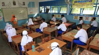 Sudah Ada Guru ASN Ditempatkan di Sekolah Swasta hingga Pensiun - JPNN.com