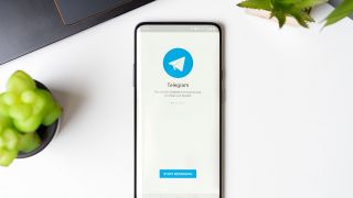 Pendiri Telegram Ejek WhatsApp, Ini Katanya - JPNN.com