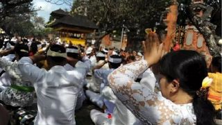 Makna Pemaridan Guru, Jadwal & Lokasi Piodalan Pura di Bali Sabtu (2/3), Lengkap! - JPNN.com Bali