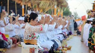 Jadwal & Lokasi Piodalan di Bali saat Hari Raya Kuningan Sabtu (3/5), Lengkap! - JPNN.com Bali