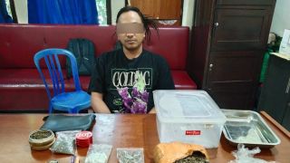 Polisi Denpasar Ciduk Pria Surabaya di Badung Bali, BB 1 Kg Ganja Jadi Bukti - JPNN.com Bali