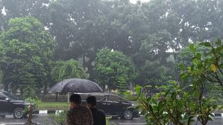 Prakiraan Cuaca Hari Ini, Sabtu, 10 Desember 2022 di Banten, Sedia Payung - JPNN.com Banten