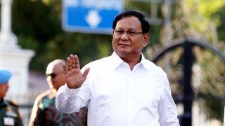 Mujahid 212: Prabowo Sebatas Menteri, Bukan Siapa-Siapa di Dunia Internasional - JPNN.com