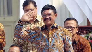 Johnny G Plate Mangkir dari Pemeriksaan Kejagung, Jokowi dan DPR Jadi Alasan - JPNN.com