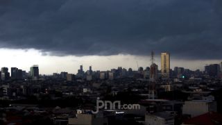 Jakarta Diperkirakan Diguyur Hujan, Catat Waktunya - JPNN.com