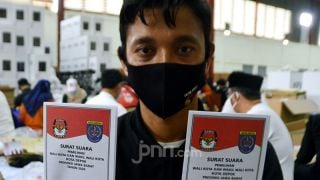 Survei TBRC: Bupati Petahana Yalimo Elektabilitasnya Melejit, Calon Lawannya Keok - JPNN.com