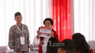 Megawati Larang Ikut Retret, Kepala Daerah PDIP Bisa Pindah Partai Lain - JPNN.com Jakarta