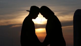 6 Tips Menjalin Hubungan Asmara dengan Seseorang yang Belum Pernah Pacaran - JPNN.com