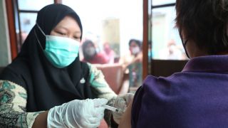 Jadwal dan Lokasi Vaksin Covid-19 Surabaya Hari Ini 7 Februari 2023 - JPNN.com Jatim