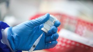 Dinkes Jabar: Stok Vaksin Meningitis untuk Calon Jemaah Umrah Menipis - JPNN.com Jabar