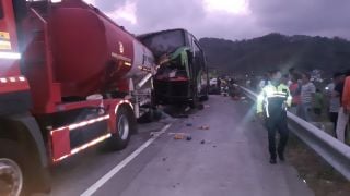 Kronologi Kecelakaan di Tol Malang-Pandaan Tewaskan Sopir Bus, Ngeri - JPNN.com Jatim