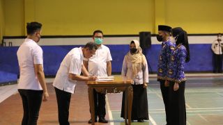 439 PNS Pemprov Lampung Dilantik, Pesan Sekretaris Daerah Begitu Tegas, Catat  - JPNN.com Lampung