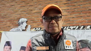 Jawaban Santai IBH Soal Perjodohan Dirinya Dengan Dokter Ririn Farabi Arafiq di Pilkada Depok - JPNN.com Jabar