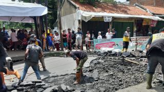 Ini Penyebab Jalan di Kota Bandung Amblas Sepanjang 7 Meter - JPNN.com Jabar