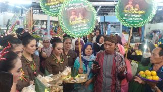 Pedagang Pasar & Seniman Solo Menggelar Doa Bersama untuk Kaesang-Erina  - JPNN.com Jateng